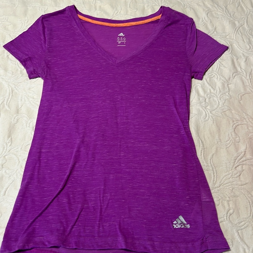 Adidas tee
